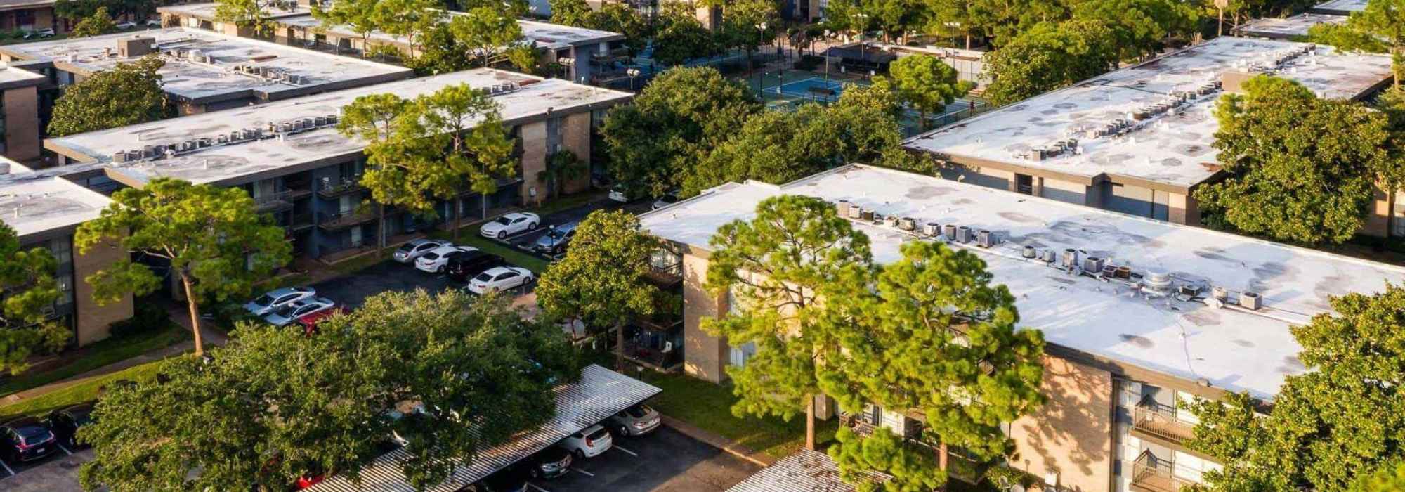 Community Amenities at Star Voss Apartments in Houston, Texas 