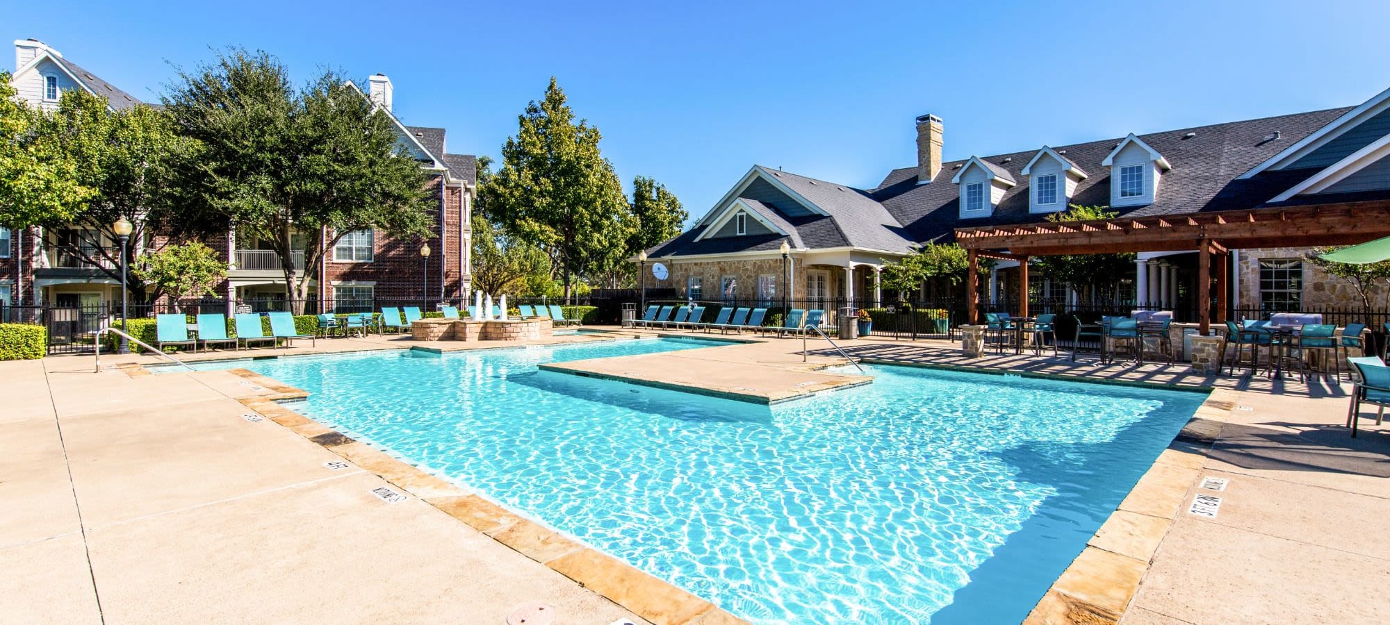 Amenities at Marquis at Silver Oaks in Grapevine, Texas