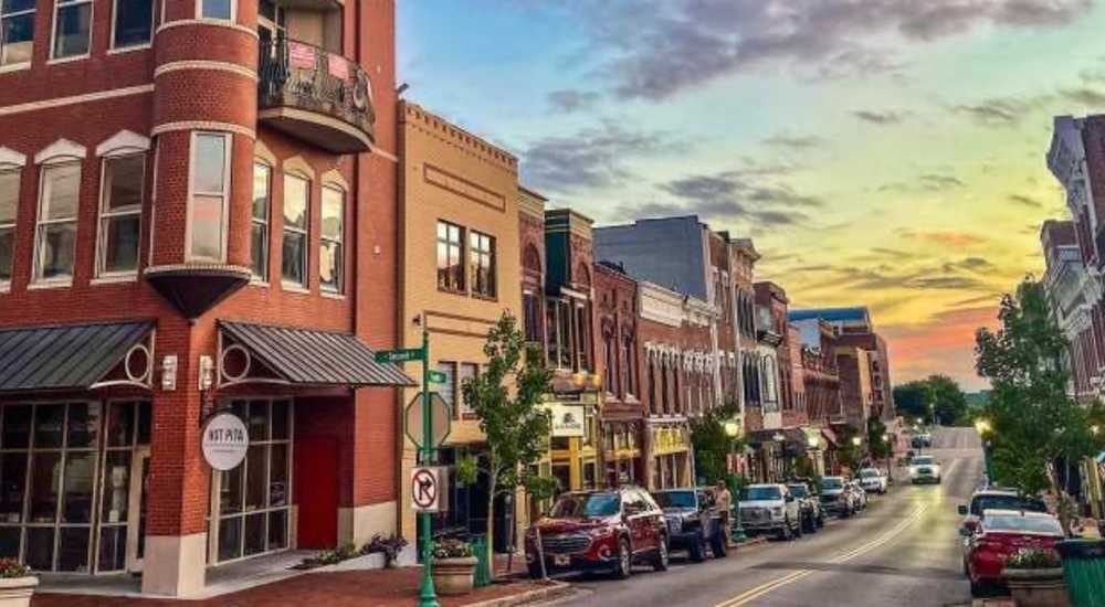 Downtown at Golf View Apartments in Clarksville, Tennessee