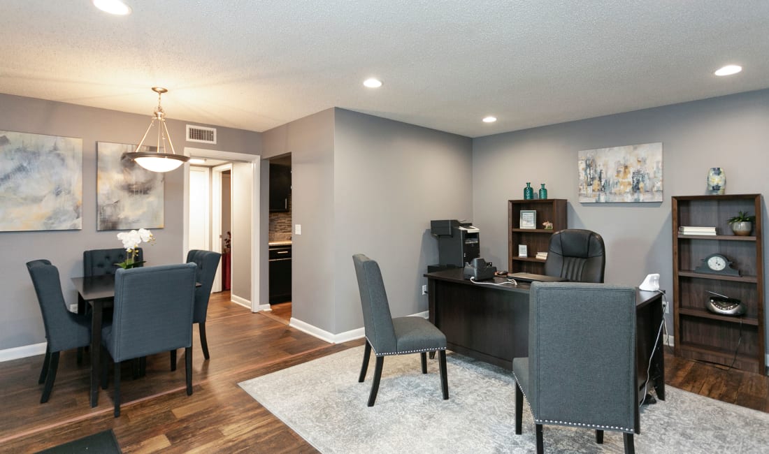 Spacious living are at Candlewood Apartments in Nashville, Tennessee