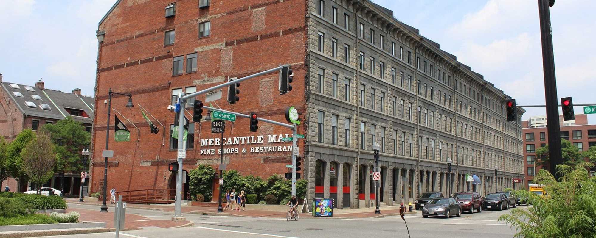 Apartments Mercantile Wharf in Boston, Massachusetts