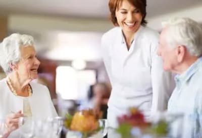 Residents enjoying a delicious meal at Mattison Crossing at Manalapan Avenue in Freehold, New Jersey