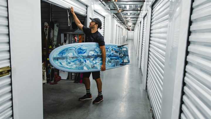 Surfer utilizing StorQuest