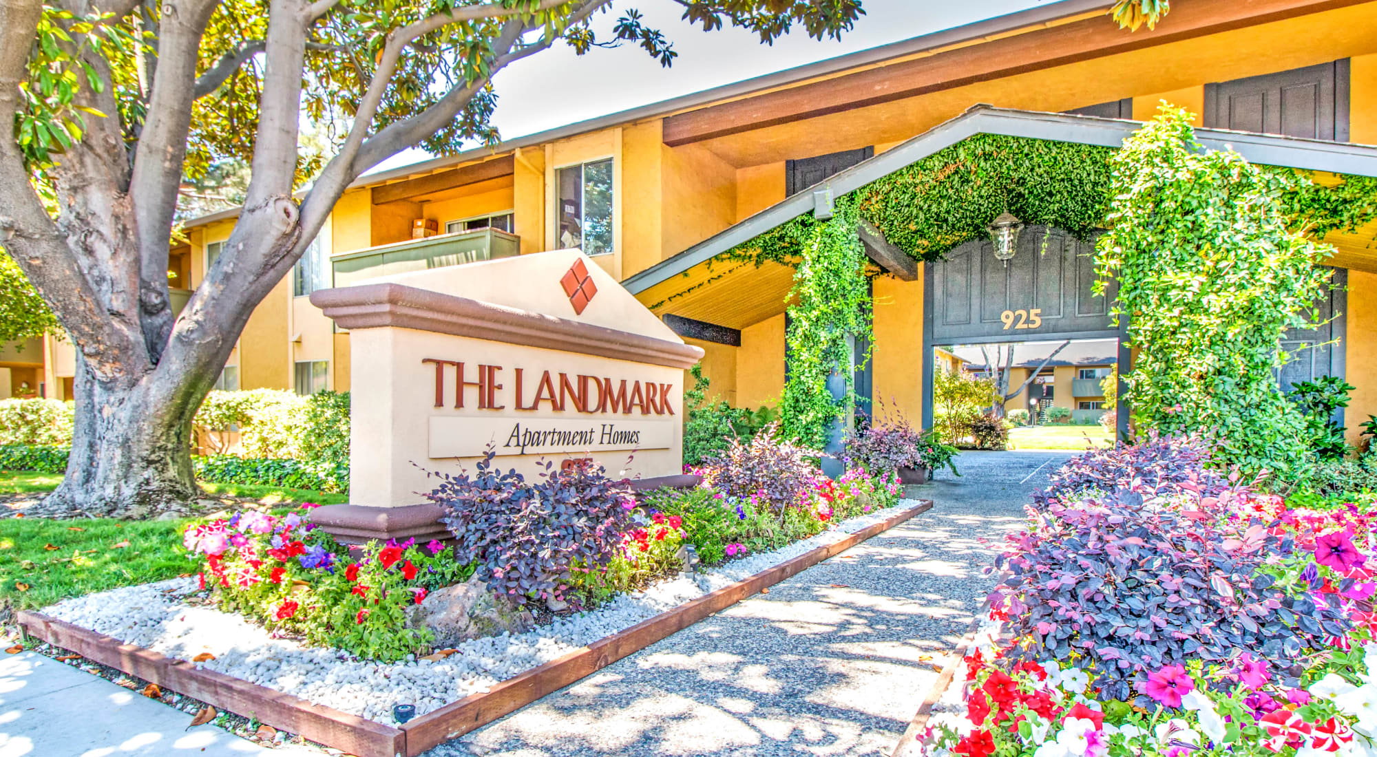 Map and directions to The Landmark Apartment Homes in Sunnyvale, California