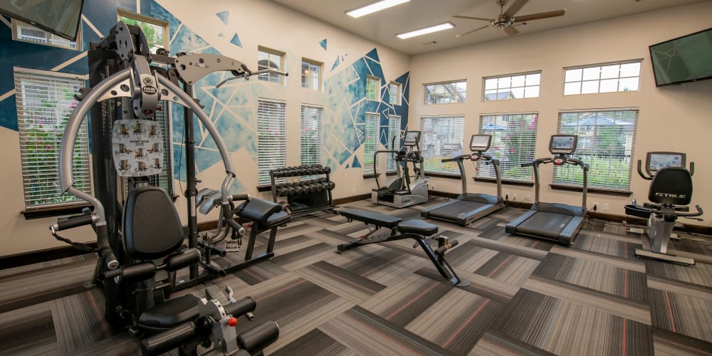 The fitness center at Cascata Apartments in Tulsa, Oklahoma