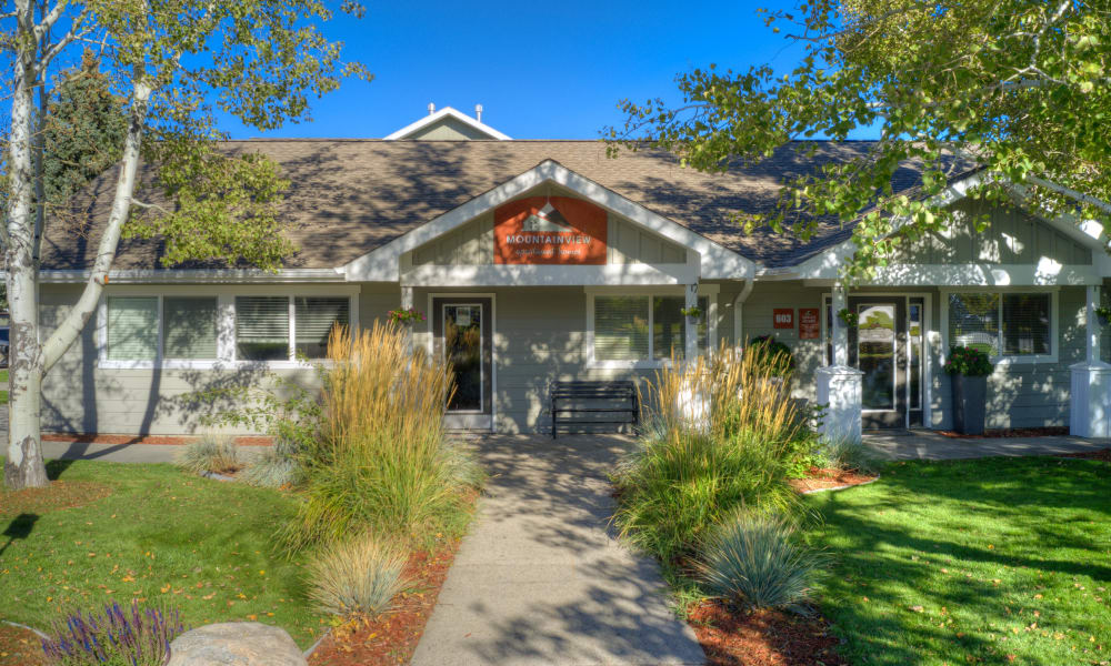Mountain View Apartments provides an on site leasing office and clubhouse in Bozeman, Montana