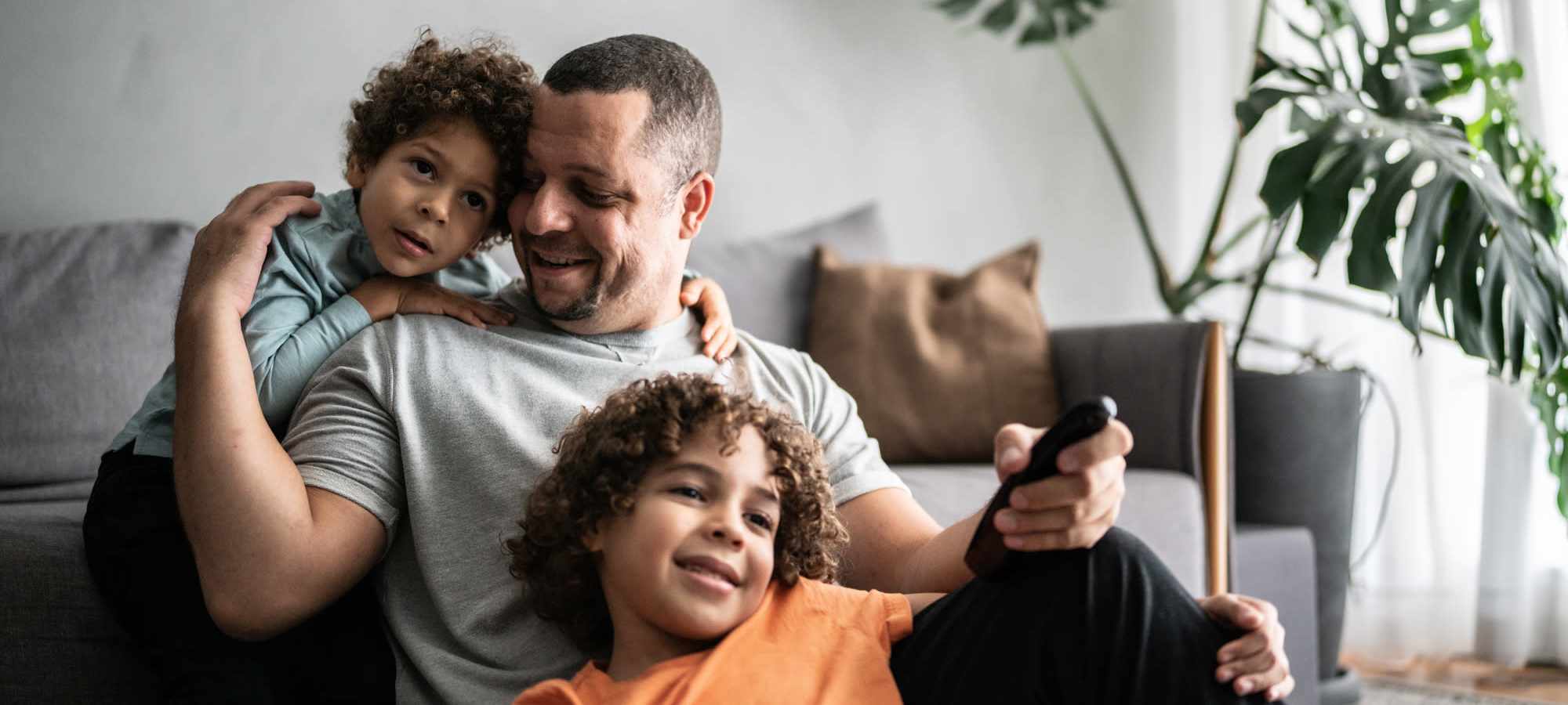 Apartments at Tesoro Del Valle in Los Angeles, California 