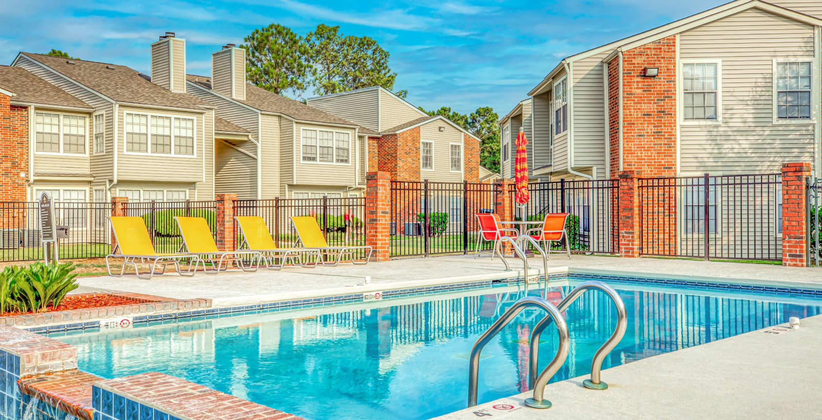 Apartments at Atlas at Foresthaven in Baton Rouge, Louisiana