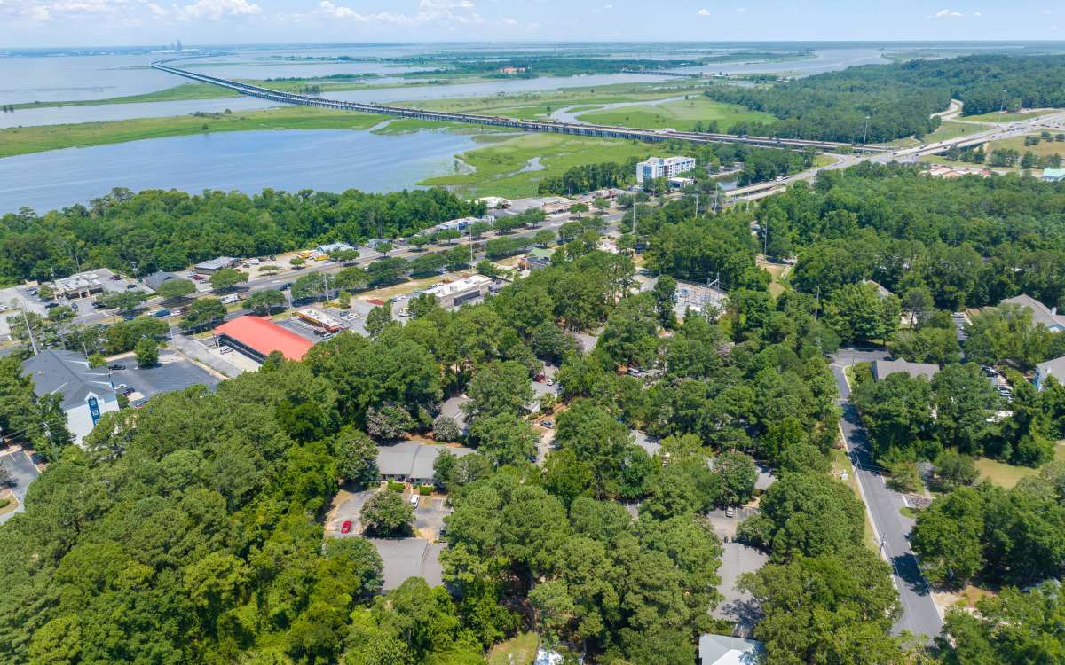Community view drone shot at Bay Vista Apartments in Daphne, Alabama