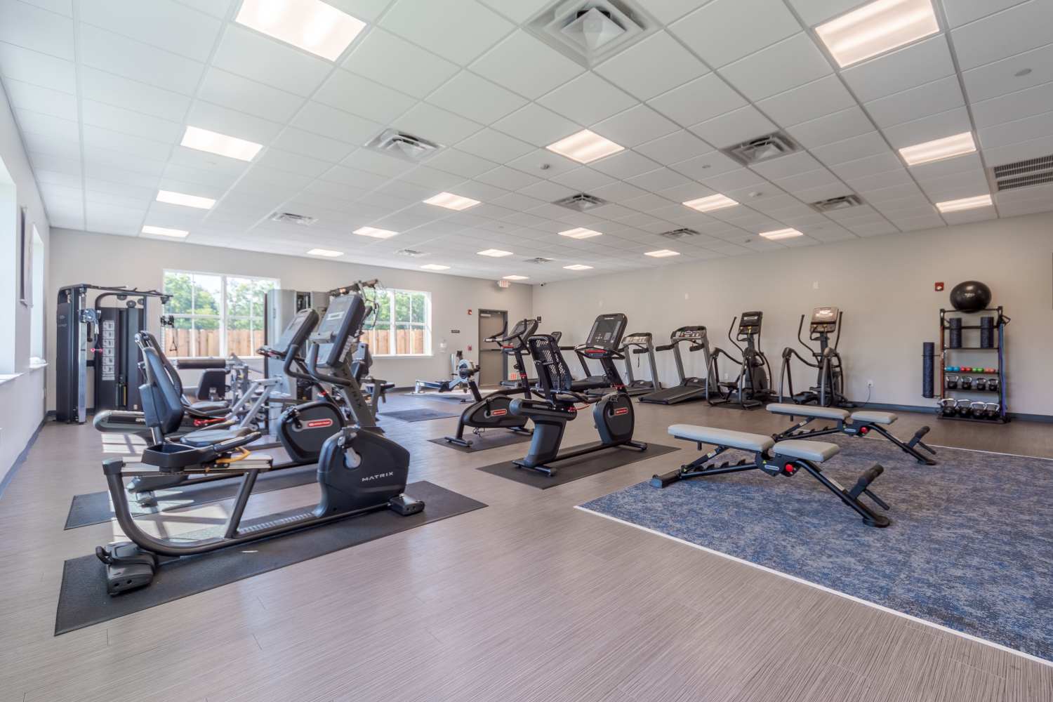 Renovated, fully-equipped fitness center