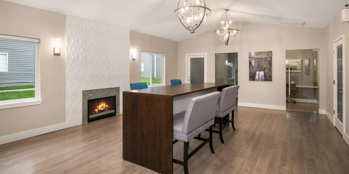 Community common area for resident use at Walnut Grove Landing Apartments in Vancouver, Washington