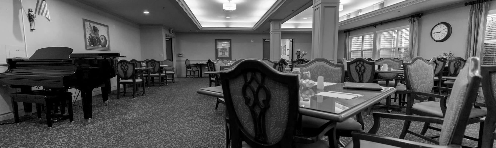 Services and amenities at Kenmore Senior Living in Kenmore, Washington.