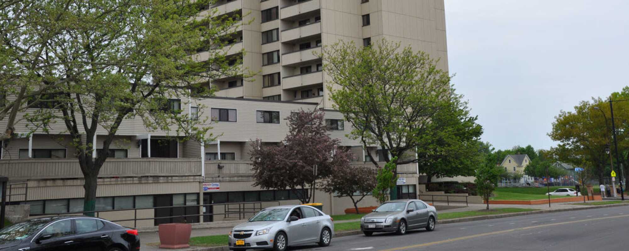Apartments at Los Flamboyanes in Rochester, New York