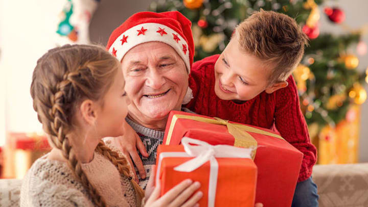 Gift Giving Tips for Seniors in Memory Care