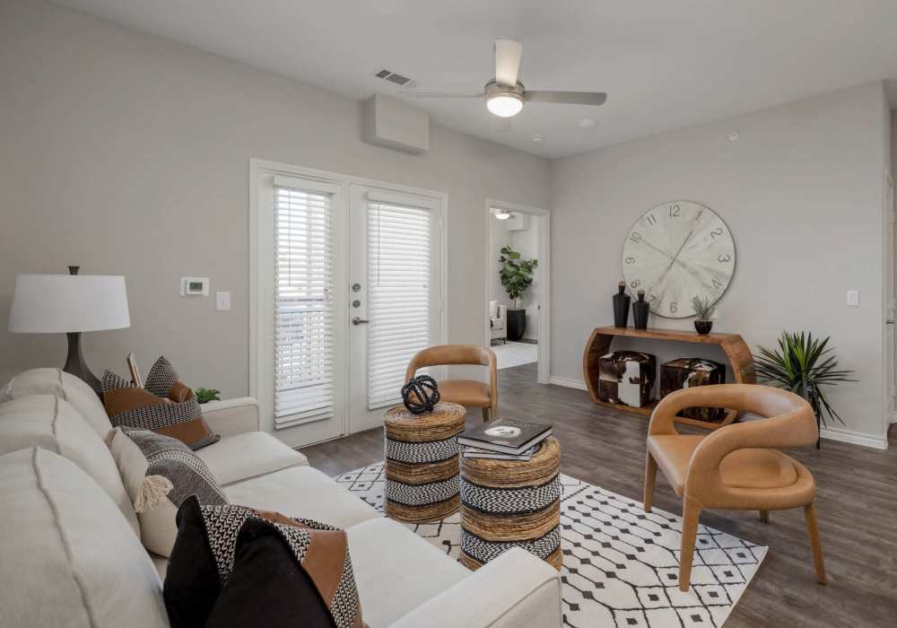 Living room at Echo Trail in Bowling Green,Kentucky