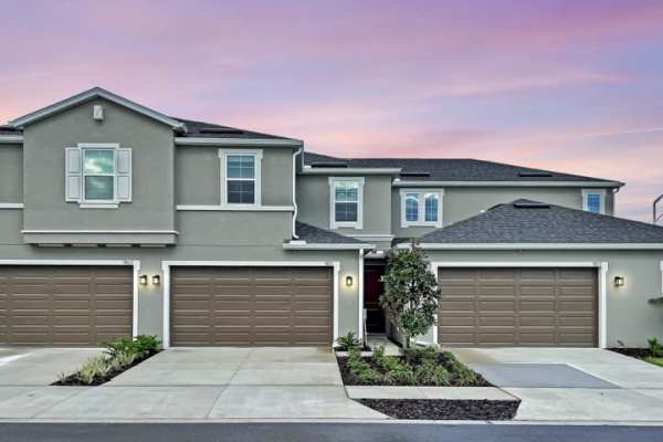 Front side of single family home