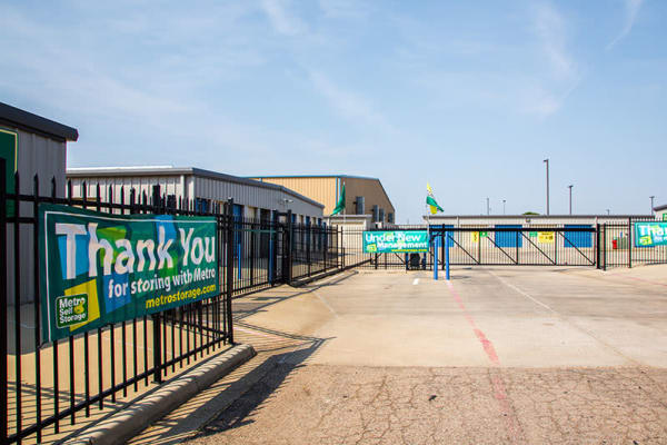 Facility Features offered at Metro Self Storage