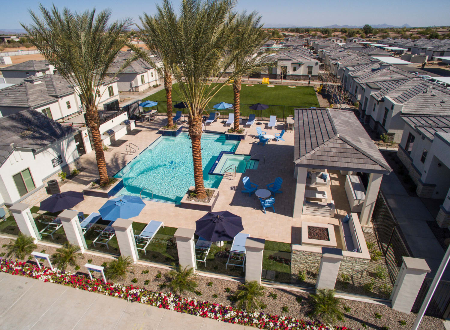 Luxury Apartments In Glendale Az Christopher Todd