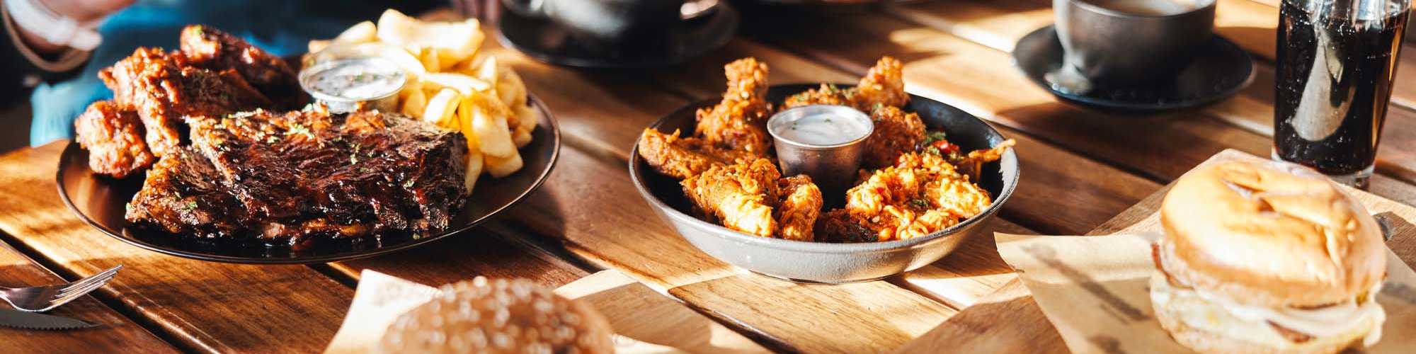 Neighborhood | Costa Vizcaya in Houston, Texas