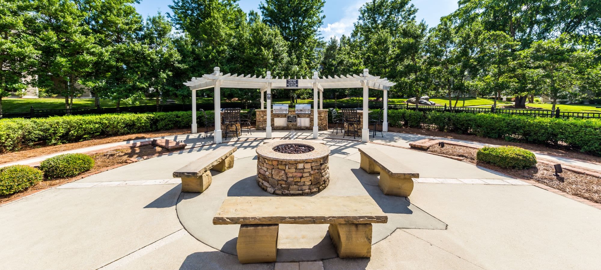Neighborhood near The Preserve at Ballantyne Commons in Charlotte, North Carolina