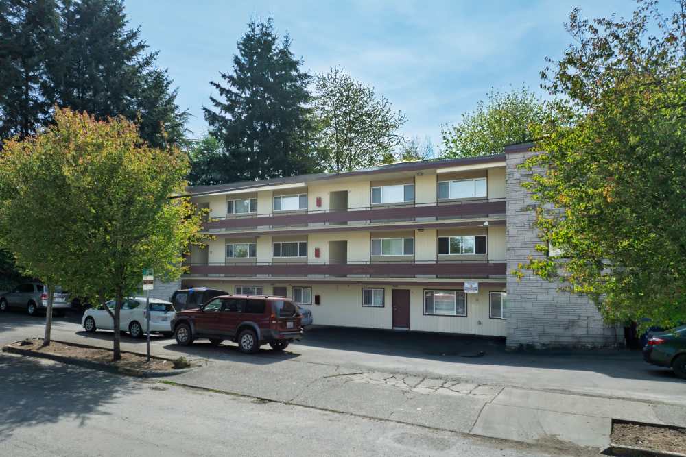 Exterior view of the apartment building at Dawcrest Apartments in Olympia, Washington