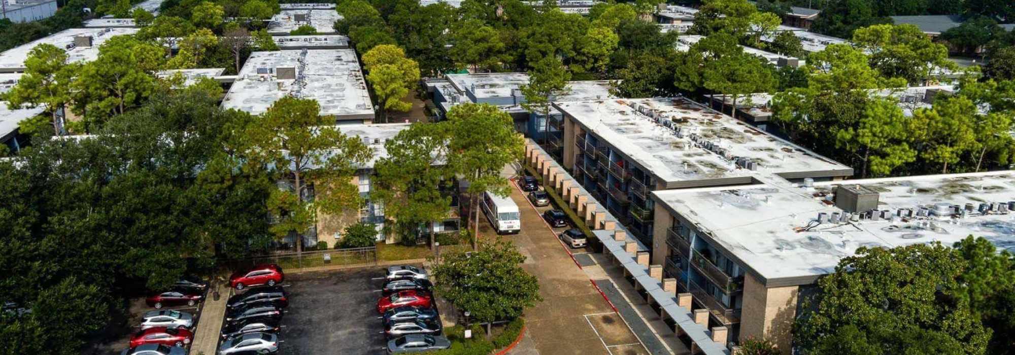 Community Amenities at Star Voss Apartments in Houston, Texas 