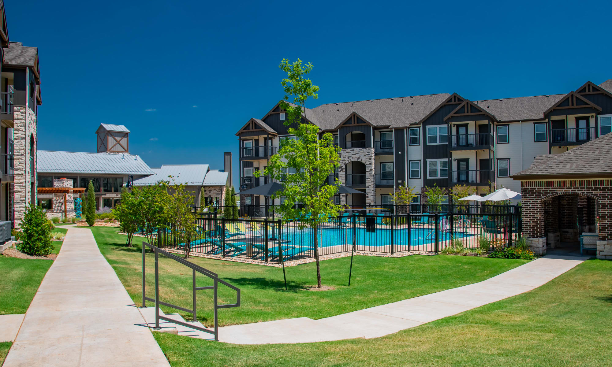 Waco Apartments Townhomes Bend At New Road Apartments