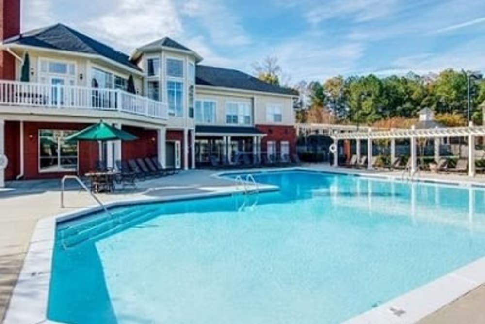Swimming pool at Chattahoochee Ridge | Apartments in Atlanta, Georgia