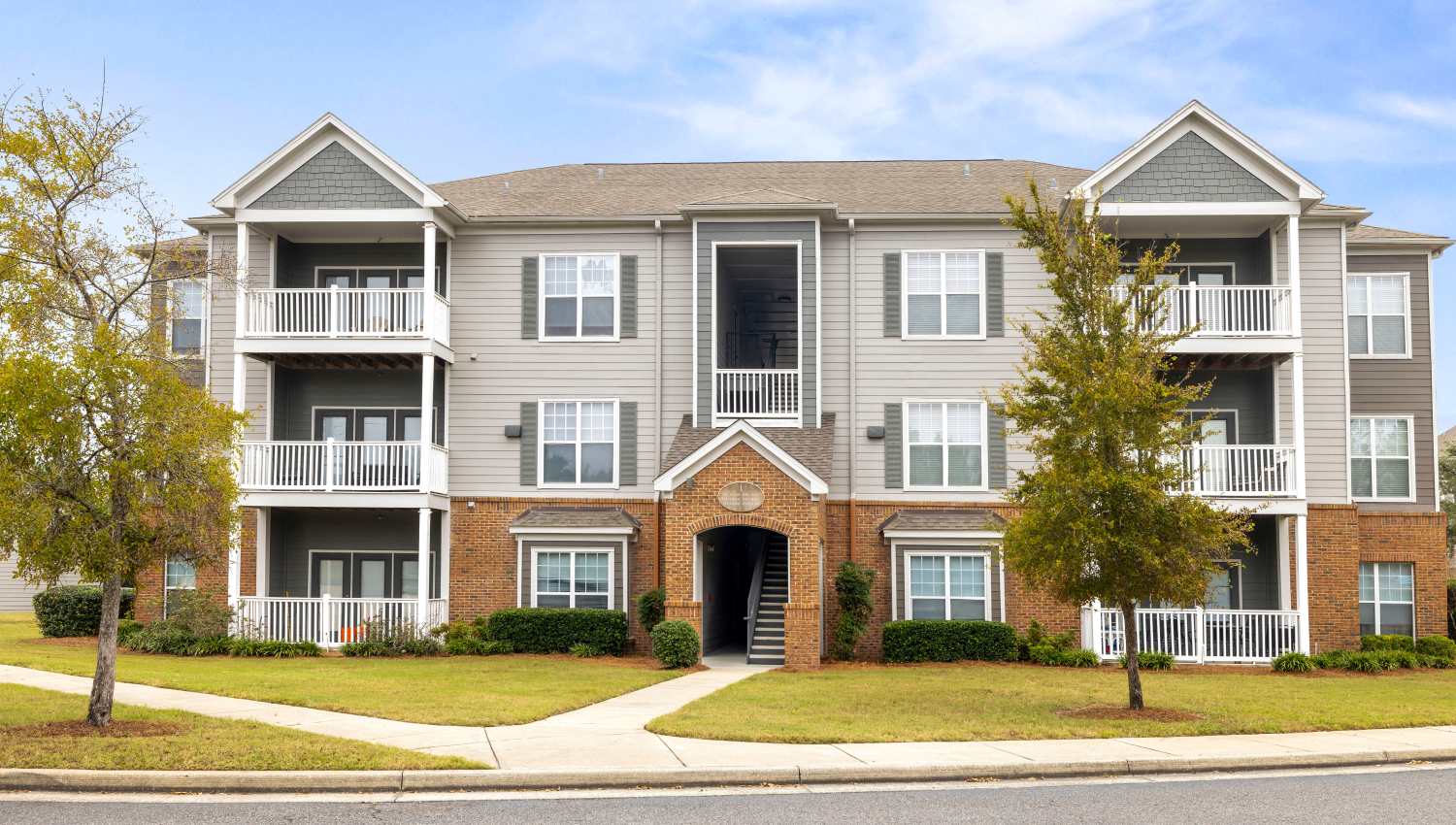 Apartment building at Odyssey Lake in Brunswick, Georgia