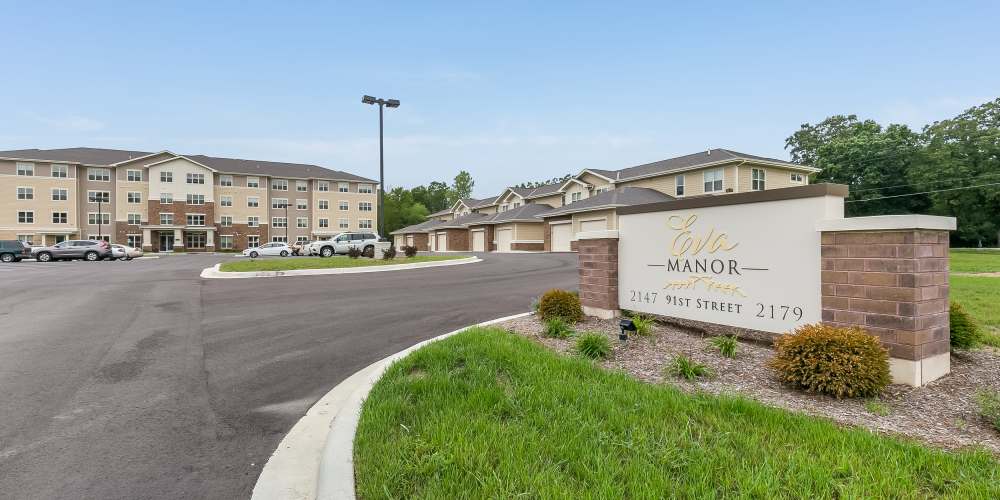 Charming community at Eva Manor in Pleasant Prairie, Wisconsin
