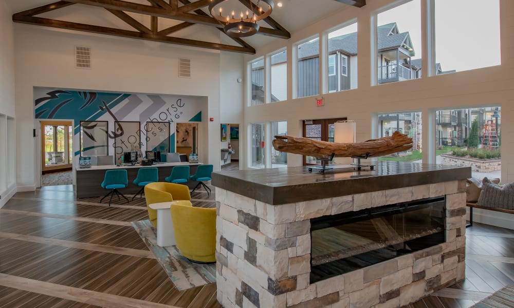 Luxurious clubhouse for residents at Stonehorse Crossing Apartments in Oklahoma City, Oklahoma