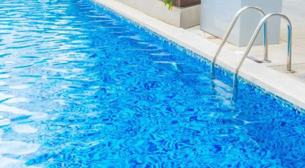 Swimming pool at Ocean Park Villas in Santa Monica, California