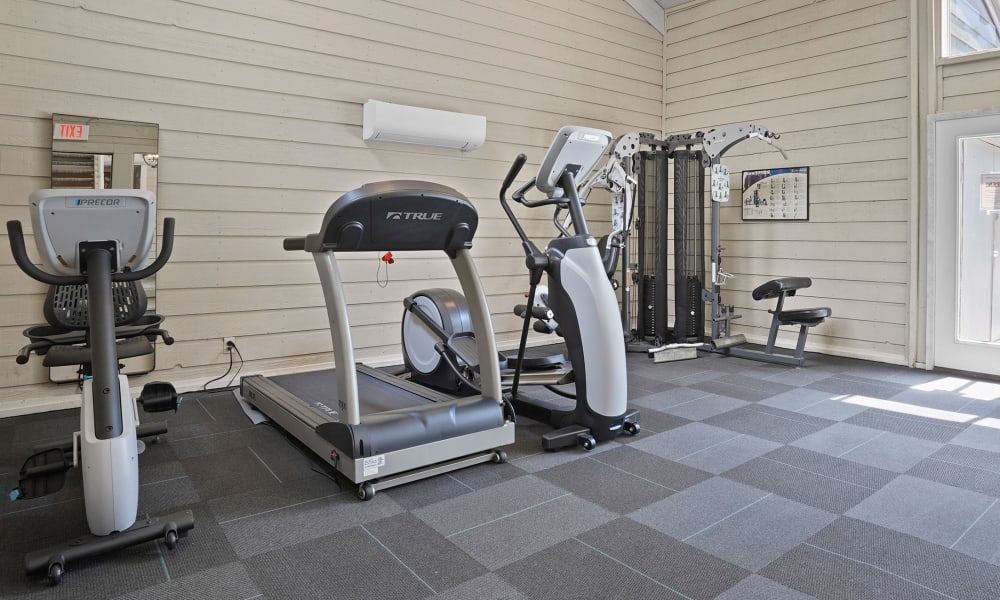 Fitness center at Country Hollow in Tulsa, Oklahoma