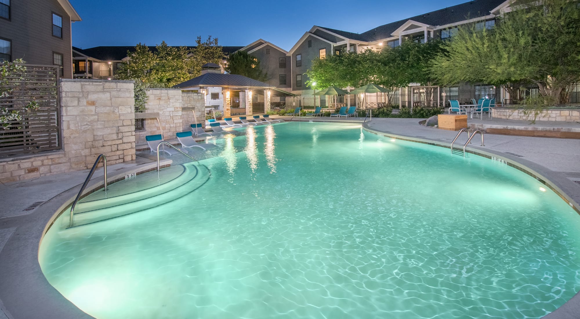 Texas apartments at Villas Tech Ridge in Pflugerville