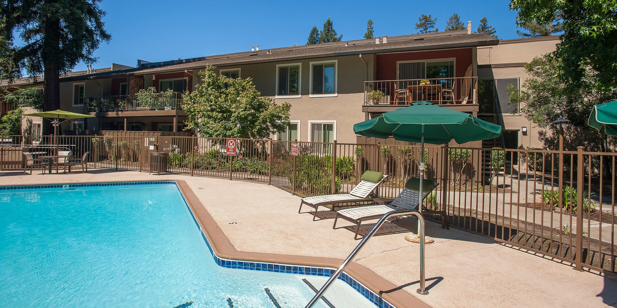 Walnut Creek, California, apartments at Flora Condominium Rentals
