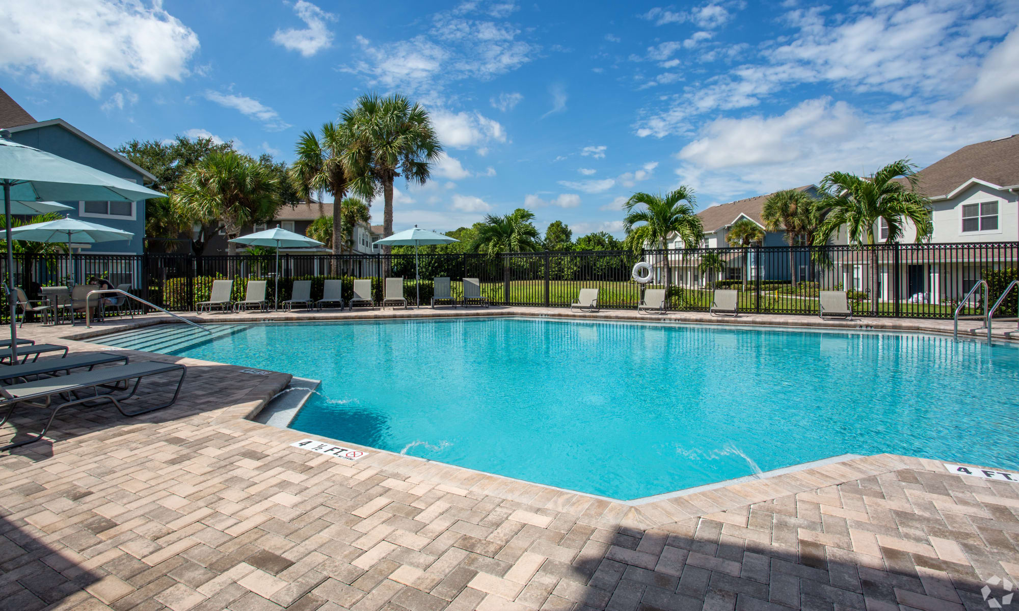 Apartments at Calais Park Apartments in St Petersburg, Florida