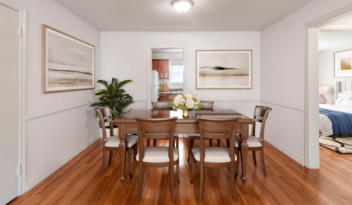 Dining area at Landmark at Gayton Apartments in Richmond, Virginia
