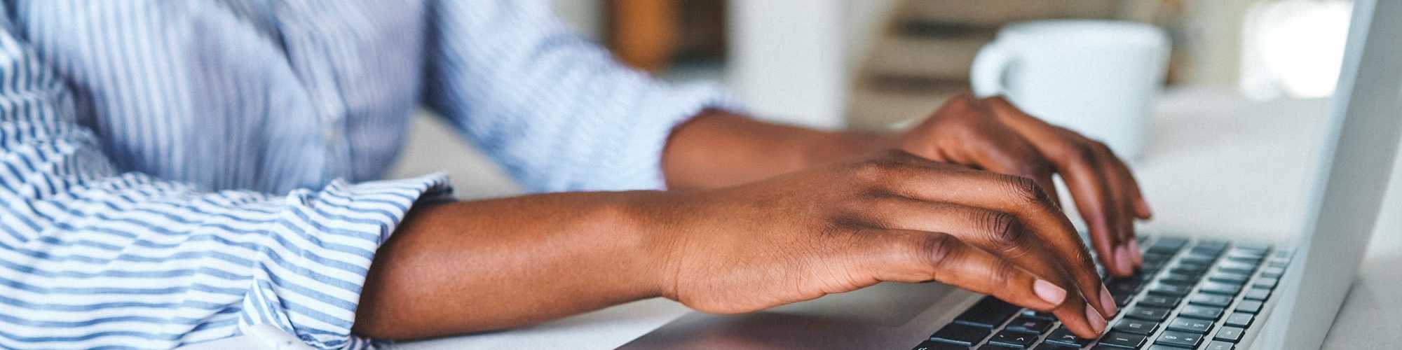 Apply | Tucasa Townhomes in Irving, Texas