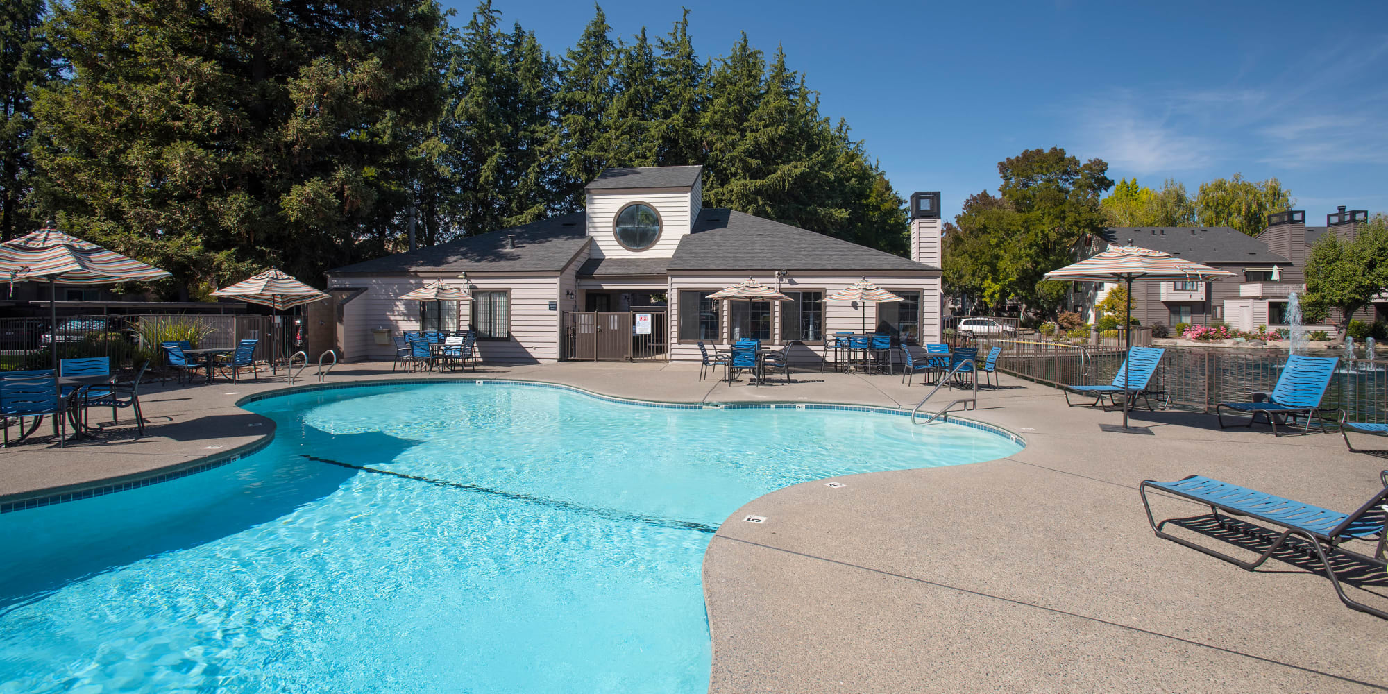 Apartments at Hidden Lake Condominium Rentals in Sacramento, California