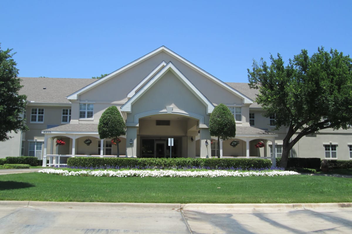 Apartment exterior at Parsons House Preston Hollow in Dallas, Texas
