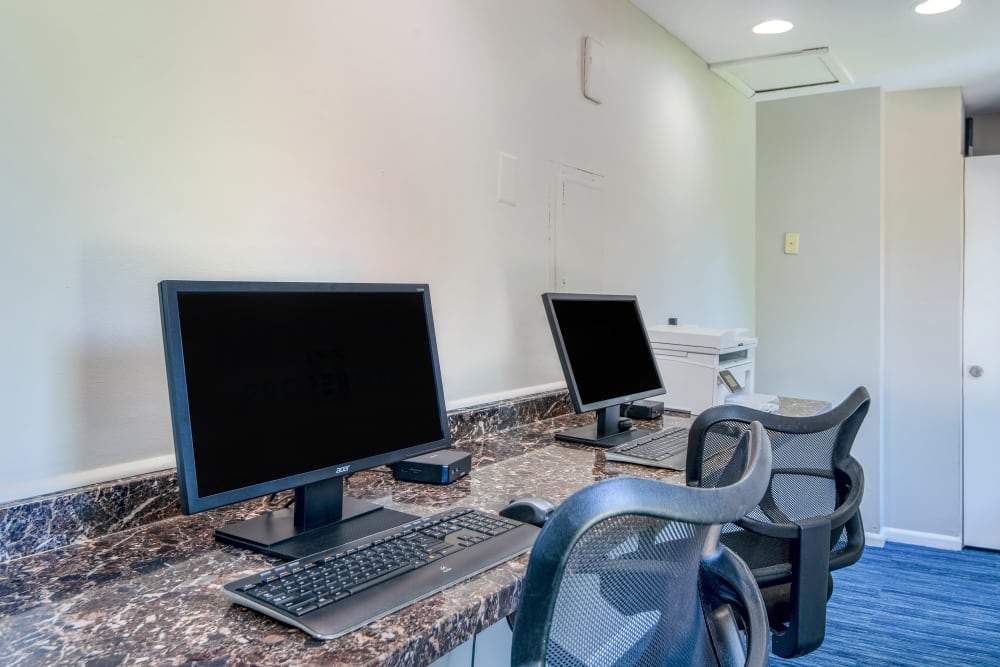 Enjoy apartments with a modern computer lab at Quail Hollow Apartment Homes