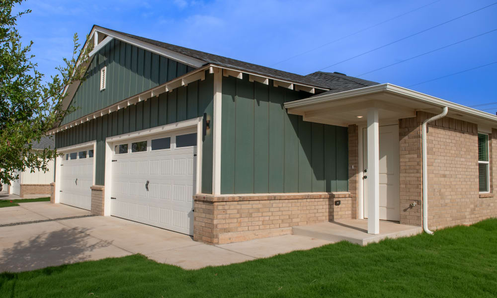 Duplex with double car garage at Chisholm Pointe in Oklahoma City, Oklahoma