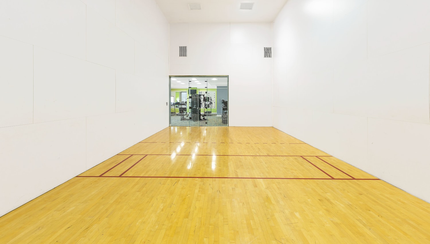 Racquetball court at Weston Place Apartments in Weston, Florida