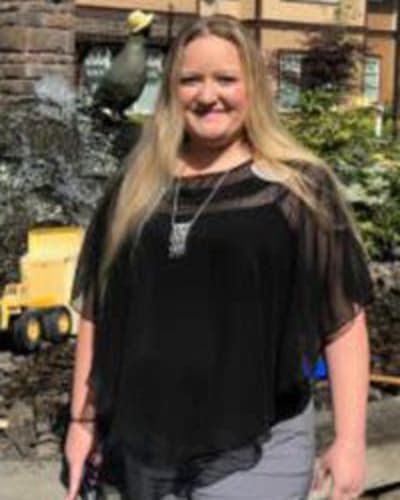 Julia Turner, Memory Care Program Director at Quail Park of Lynnwood in Lynnwood, Washington