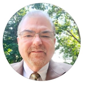 Executive director at Saunders House in Wahoo, Nebraska