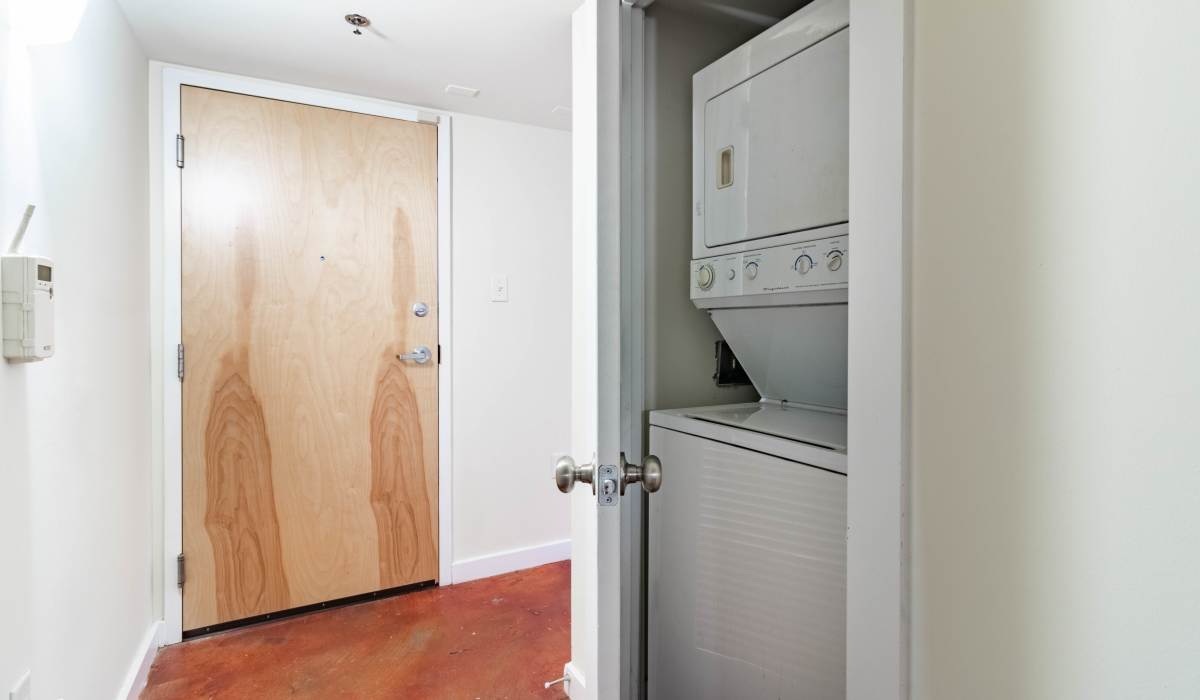 Washer and dryer at District Square Apartments in Richmond, Virginia