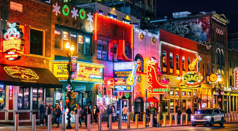 Vibrant nightlife on busy street nearby 7 at Seven Mile Creek in Nashville, Tennessee