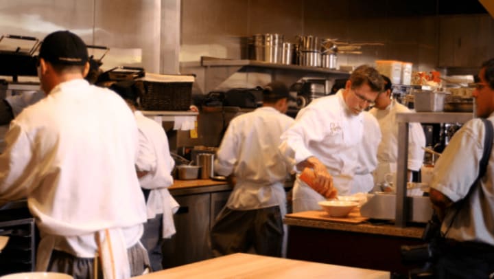 2024 Restaurant Week in {{location_city}}, {{location_state_name}}