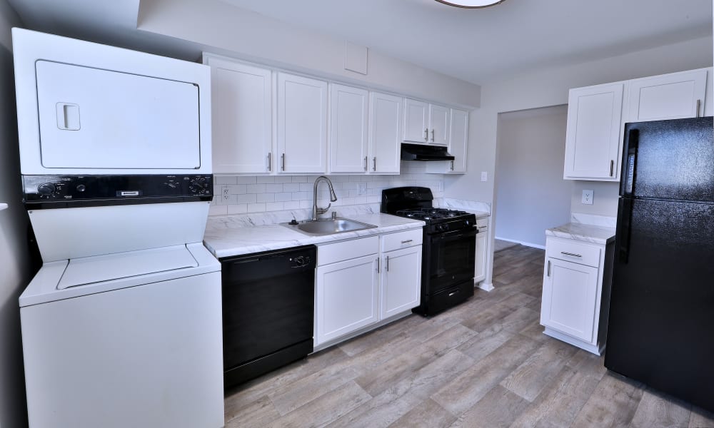 Kitchen at Charleston Place Apartment Homes in Ellicott City, Maryland