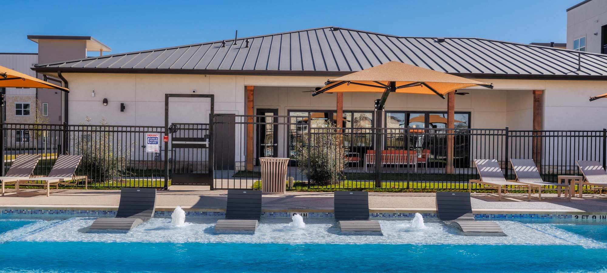 Walnut Springs apartments in Seguin, Texas